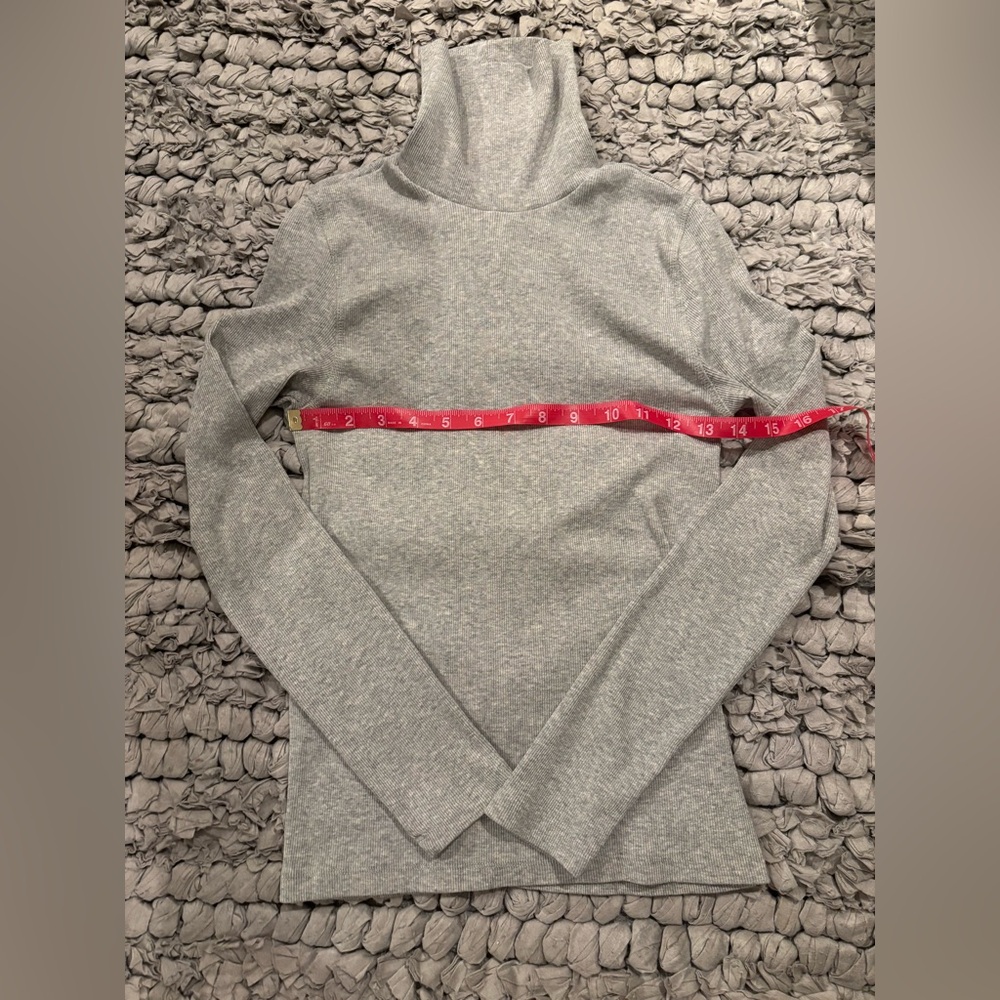 Quince Organic Cotton Heather Grey Micro Ribbed Turtleneck - Picture 5 of 7